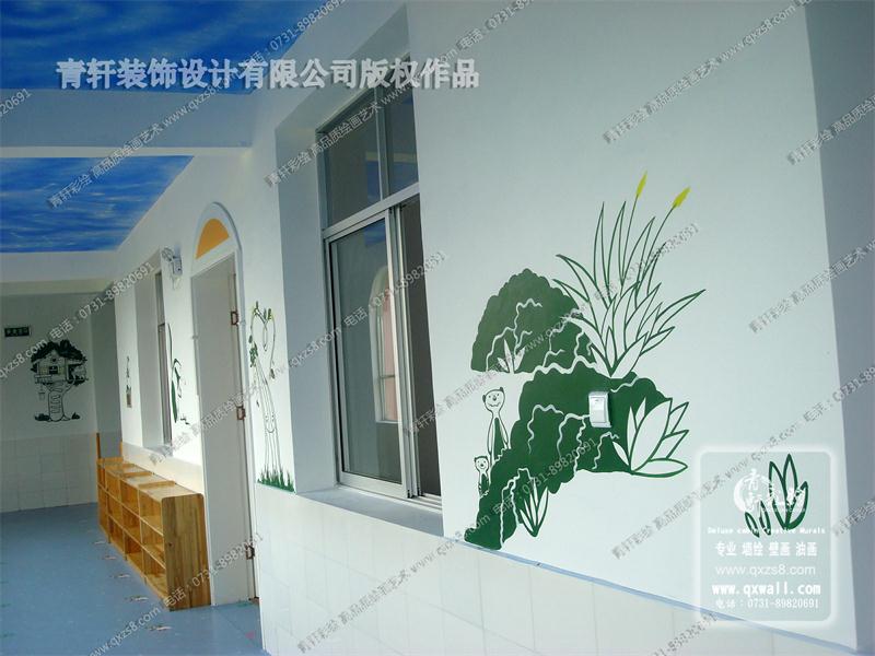 ></div><div>走廊為非常創(chuàng)意的造型格子，可以放置老師和孩子們靈秀精彩的手工創(chuàng)意作品。</div><div> </div><div><img src='/UploadFile/2014-03/2014030653667721.jpg' width='800' height='600' alt=